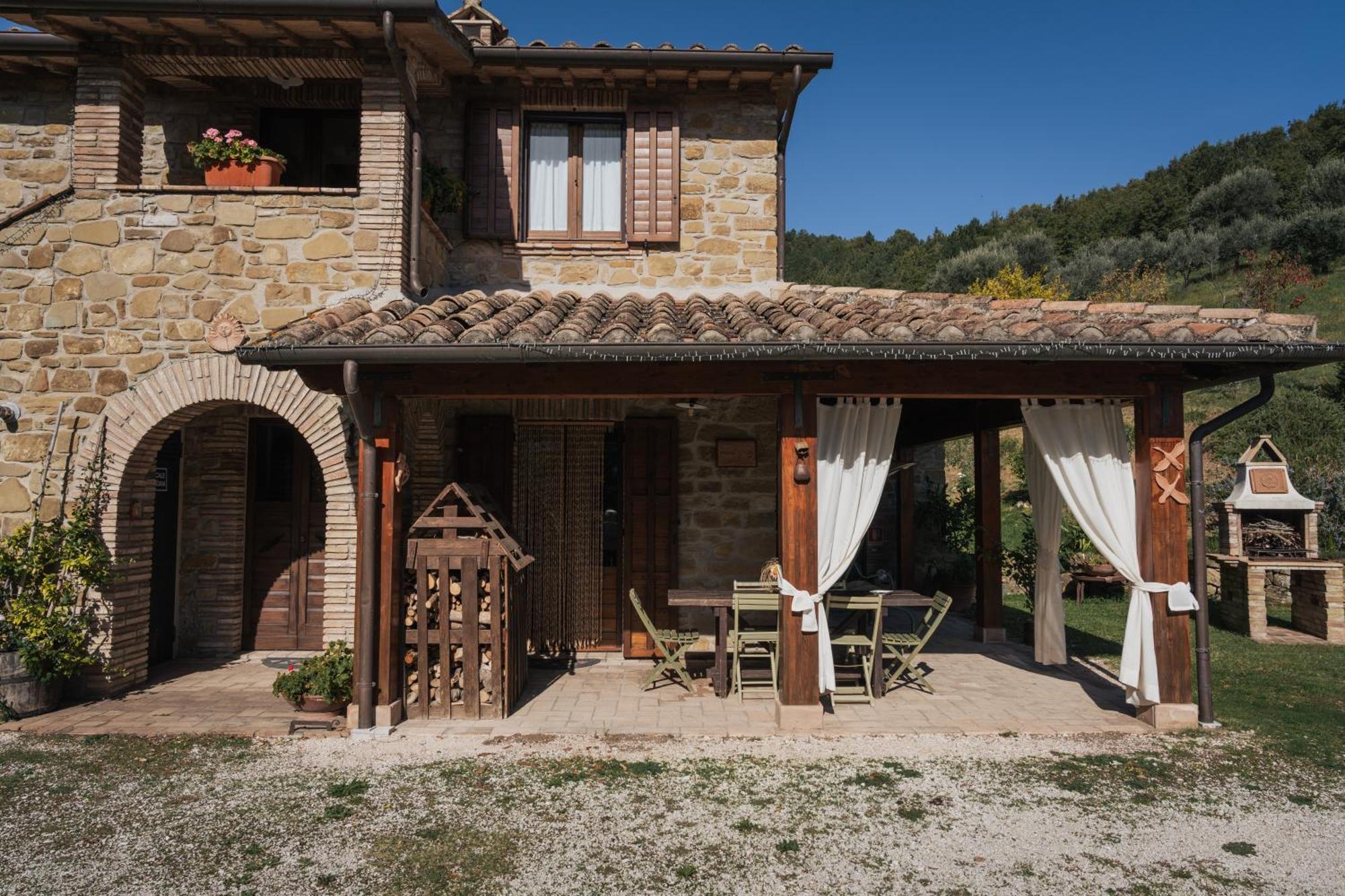 Agriturismo Casa Del Nonno Valfabbrica Εξωτερικό φωτογραφία